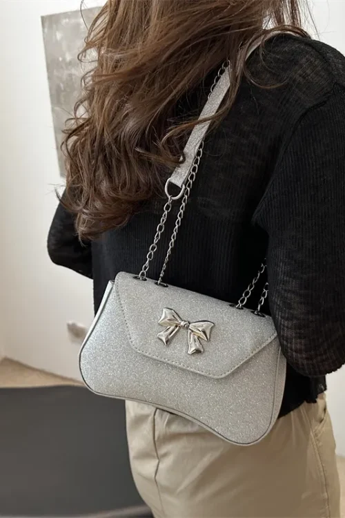 Women’s Pu Leather Solid Color Streetwear Square Magnetic Buckle Shoulder Bag